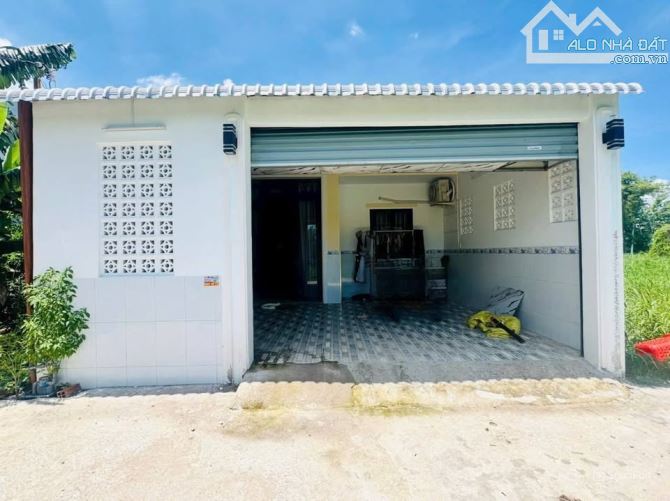 Cần bán gấp căn nhà cấp 4 ở gần KCN Tân Phú Trung * 132,8m2 SHR giá chốt 990tr