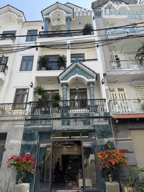 BÁN NHÀ HOÀNG HOA THÁM, TÂN BÌNH. GIÁ:4Tỷ770/69m2. 4 LẦU. ĐANG CHO THUÊ 22TRIỆU
