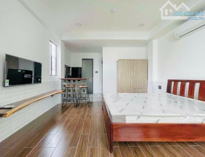 Lê Văn Sỹ Quận 3, CHDV 5 tầng, 33m2, gần hẻm xe hơi, thu nhập 25Tr/th, 5.72 Tỷ