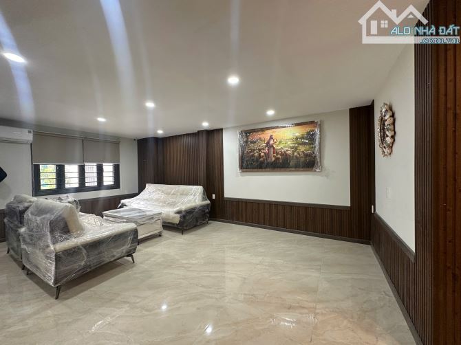 Bán Villas xịn HXT quay đầu AN BÌNH Q5| 7.6*10.8m2 (6T - Thang Máy) Tặng nội thật xịn