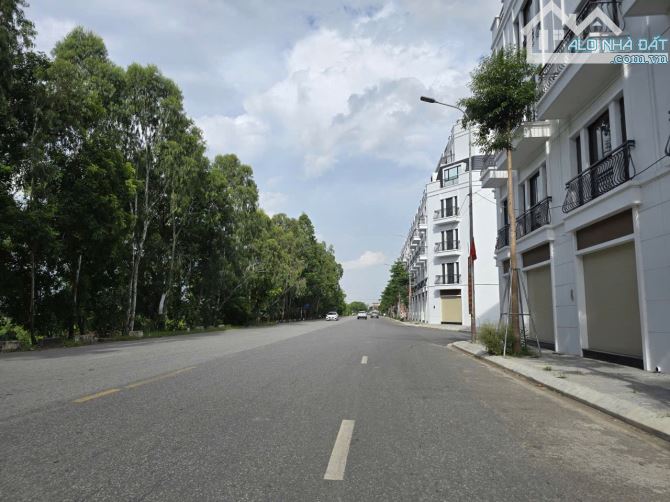 Bán nhan căn shophouse 5 tầng mặt đường 286 dự án Văn Phú mới hoàn thiện mặt ngoài