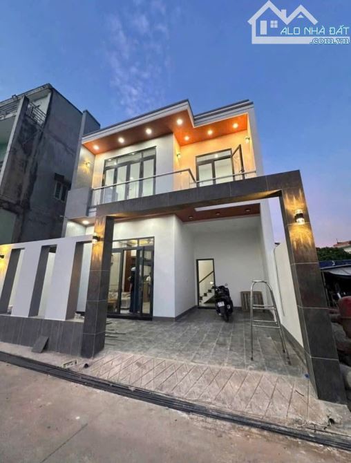 Hạ Giá 200Tr Bán Gấp Biệt Thự Mini Xây Mới Ngay TT Biên Hòa. Ngang 7m dài 14m - 500 Triệu