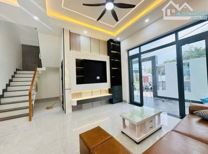 Hạ Giá 200Tr Bán Gấp Biệt Thự Mini Xây Mới Ngay TT Biên Hòa. Ngang 7m dài 14m - 500 Triệu