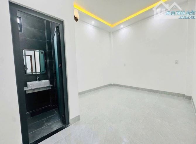 Hạ Giá 200Tr Bán Gấp Biệt Thự Mini Xây Mới Ngay TT Biên Hòa. Ngang 7m dài 14m - 500 Triệu