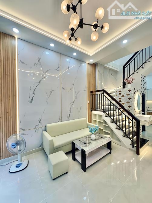 GIẢM 200 TRIỆU CÒN 4.99 TỶ-CHỢ TÂN TRỤ-NGUYỄN SỸ SÁCH-HẺM XE HƠI-CÓ PHÒNG NGỦ DƯỚI TRỆT