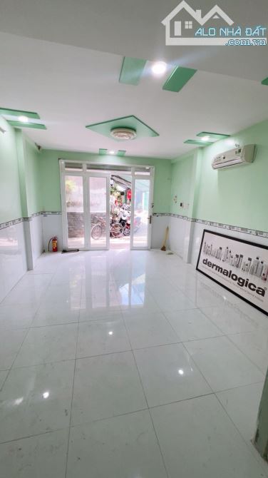 BÁN NHÀ ĐẸP TRỊNH ĐÌNH TRỌNG – LÔ GÓC 2 MẶT THOÁNG – SHR HOÀN CÔNG