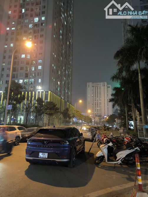 THÀNH PHỐ GIAO LƯU – CĂN GÓC 80M² – TẦNG TRUNG – NHỈNH 5 TỶ TẶNG FULL NỘI THẤT