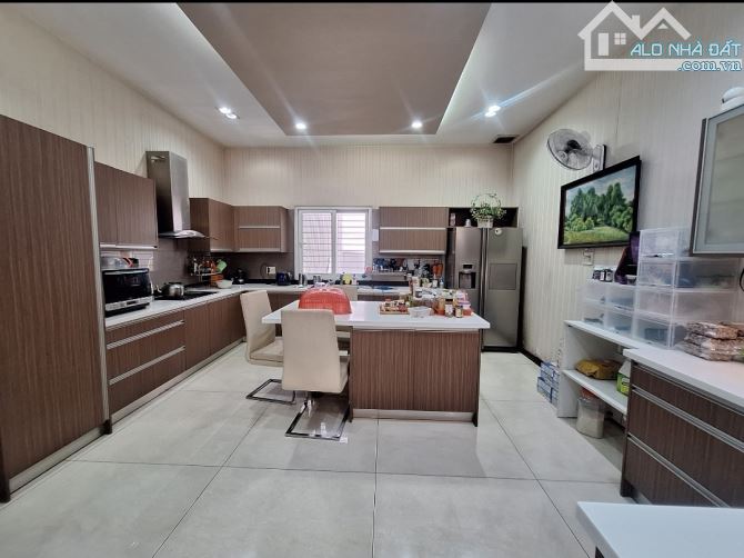 Góc 2 mặt tiền khu VIP Bình Thọ 1200m2