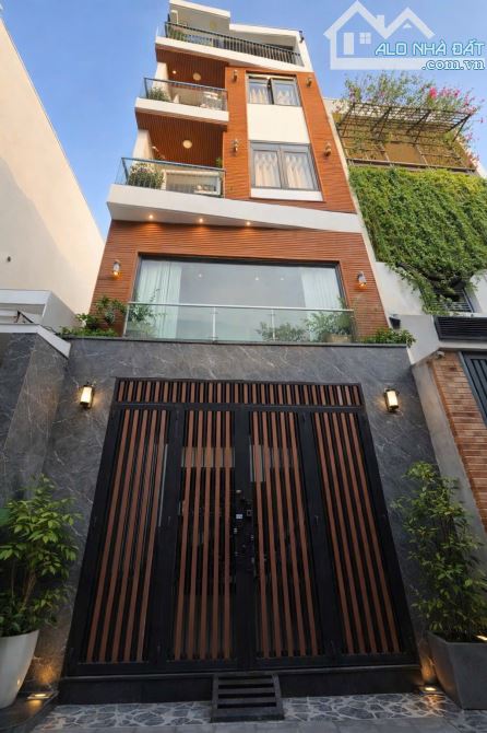 Nhà Mặt tiền kinh doanh Trần Xuân Hoà, Quận 5 chính chủ cần bán. Giá chốt 5 Tỷ 250