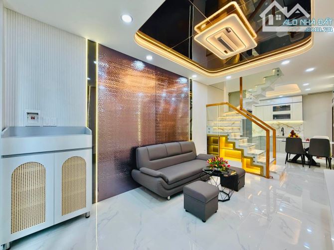 Bán nhanh nhà phố Thái Hà - Chùa Bộc, ô tô đỗ cửa, ngõ rộng thoáng, dân xây ở luôn, dt 40m