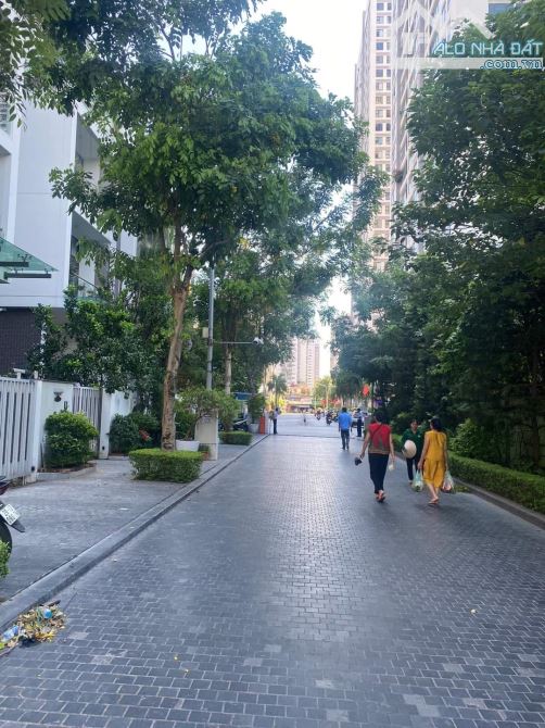 BIỆT THỰ PHỐ NGỤY NHƯ KON TUM - 168M² KHÔNG GIAN SỐNG VIP GIỮA LÒNG THANH XUÂN - 53 TỶ