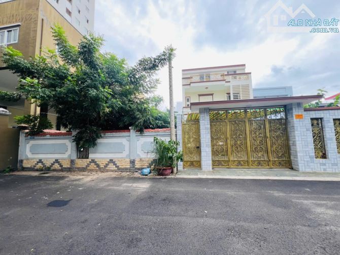 BÁN BIỆT THỰ 1 TRỆT 2 LẦU ĐƯỜNG BÌNH GIÃ, VŨNG TÀU, DIỆN TÍCH 242.7M2 VỊ TRÍ ĐẮC ĐỊA, TIỀM