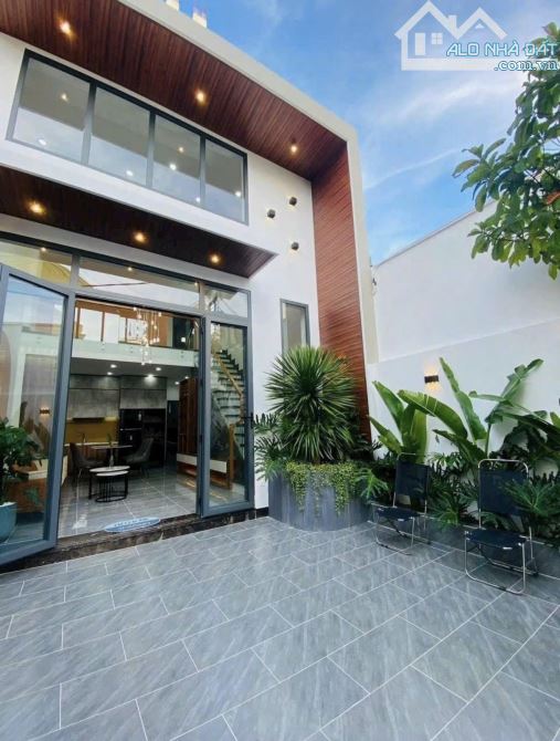 Bán nhà mặt tiền PHẠM THẾ HIỂN TP. VŨNG TÀU GIÁ 7,5 TỶ TL
