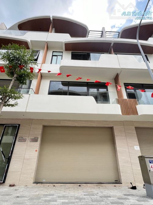Bán nhà riêng, 99 m², Hải Châu
