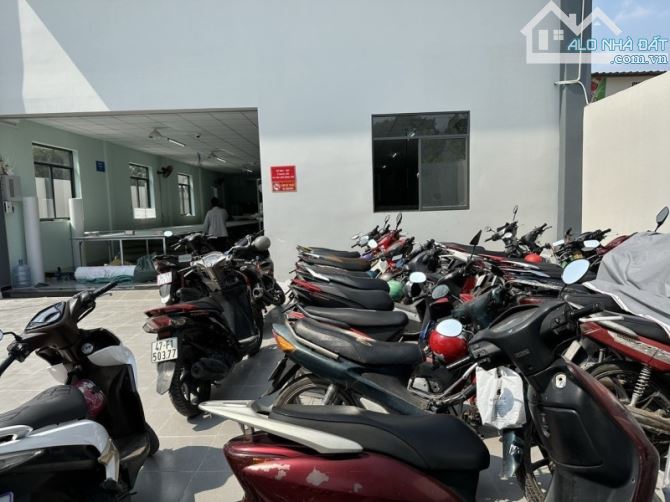 Bán xưởng mặt tiền Huỳnh Thị Mài Tân Hiệp,HM, DT 400m2 .Giá rẻ 16.5 tỷ (TL)