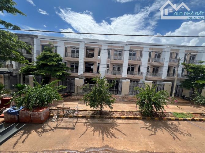GIÁ ĐẦU TƯ🔥 CĂN 3 TẦNG HIỆP PHÚC, DT: 5x17,7M VÀ 5x20M, GIÁ 6,89 TỈ