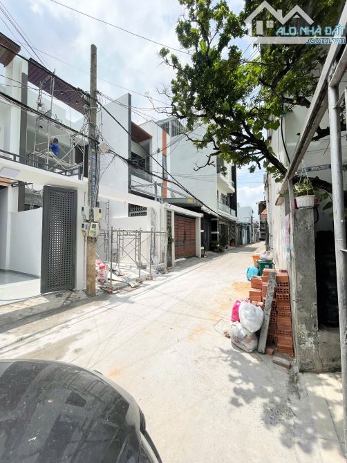 Np393 🏠 BÁN NHÀ 1 TRỆT 1 LẦU ĐẸP HIỆN ĐẠI P. TÂN HIỆP NGAY ĐỐi DIỆN PCCC ,NGÃ 4 TÂN PHONG