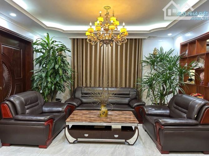 Biệt thự Văn Phú 200m mt10m 4 tầng hoàn thiện tỉ mỉ đẳng cấp sống, Kinh doanh tuyệt với