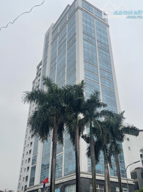 Bán toà nhà Mặt Phố Phạm Văn Bạch, Phường 15 Tân Bình, 400m2 10 tầng 20mt hầm giá 150 tỷ