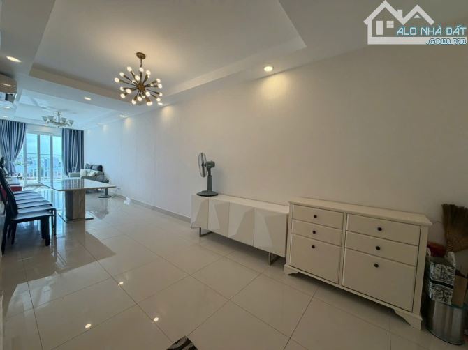 Giá sốc - Gấp - bán căn chung cư Melody 83m2 gồm 2PN giá chỉ 3.4 tỷ, sẵn sổ hồng