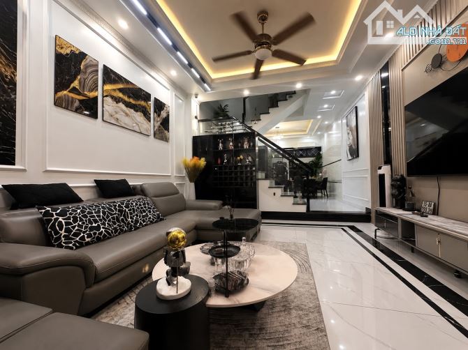 Bán nhà Miếu Hai Xã — Lê Chân. 45m2 • 4 tầng, xây mới, 3 bước chân ra phố. Chỉ hơn 3tỷ.