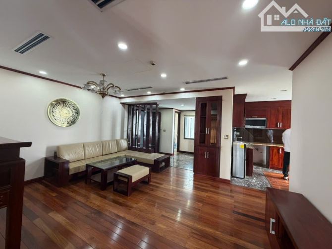 Bán căn chung cư 4Pn toà Bình Vượng tower- Quang Trung - Hà Đông, full đồ, giá 6.95 tỷ