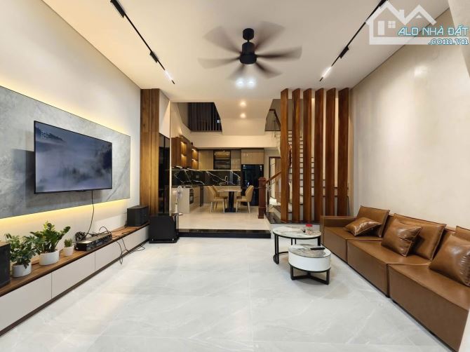 Bán nhà thiết kế Hiện Đại - Khu Vực Hoà Xuân đường Thanh Lương