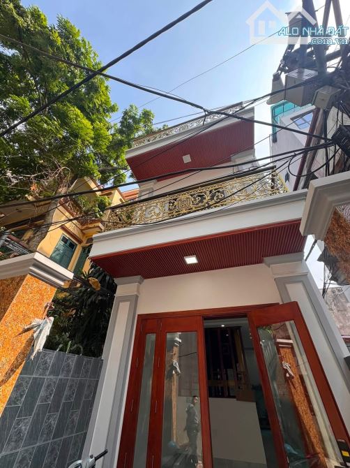 BÁN NHÀ XUÂN ĐỈNH PHÂN LÔ, THANG MÁY, MẶT NGÕ 55m^2, 3 MẶT THOÁNG NHỈNH 14 TỶ, SÂN RỘNG