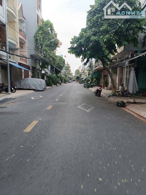 Bán nhà MT Thành Công Tân Phú 8.1x18m cấp 4 giá 24.5 tỷ TL (gần Luỹ Bán Bích)
