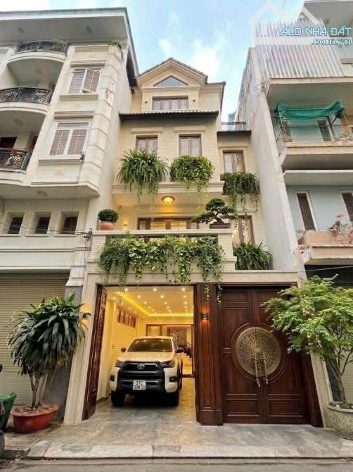 XE ĐỖ TRƯỚC NHÀ ĐƯỜNG BÙI THỊ XUÂN, QUẬN 1- GIÁ 6,180TỶ/ NGANG 4,9M X DÀI 13M