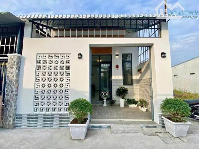 Gấp ! Hạ giá bán căn nhà cấp 4 ở 1/ Đ. Lê Minh Nhựt - Củ Chi DT:100m2 SHR giá chốt 880tr