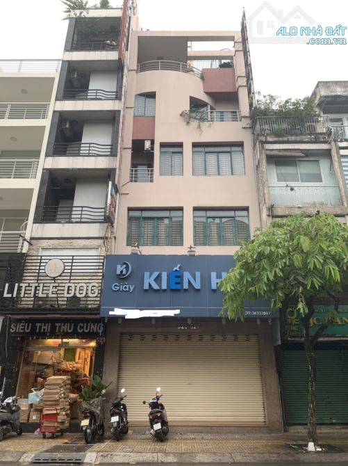 32.9 tỷ sở hữu tòa building MT Nguyễn Xuân Khoát - Tân Phú, hầm 5 lầu, DT sàn: 900m2