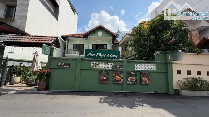 Biệt Thự Thảo Điền ,Q2- DT.405m² – Mặt Tiền Rộng 22m – Đang HĐT 100tr/th – Giá 85 Tỷ