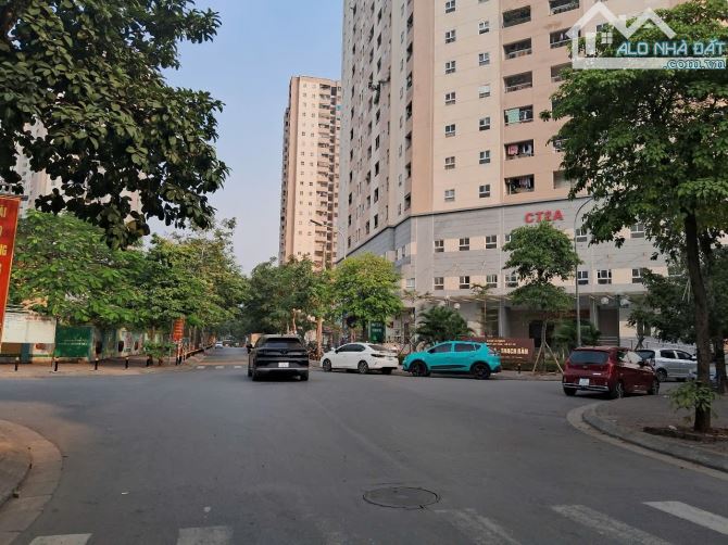 BÁN CHUNG CƯ THẠCH BÀN - 2 NGỦ, 2 VỆ SINH - 75M2 CHỈ 4,5 TỶ