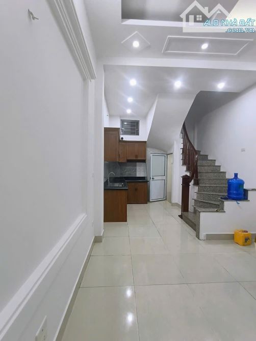 BÁN NHÀ RIÊNG MẶT NGÕ KINH DOANH PHỐ VŨ TRỌNG PHỤNG, 25M², 5 TẦNG, CHỈ 5,7 TỶ