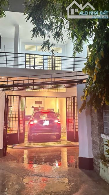 RẺ chỉ 100trm2 - OTO VÀO NHÀ (9 x 12) đường Lý Thường Kiệt gần Sân Bay, CV Gia Định