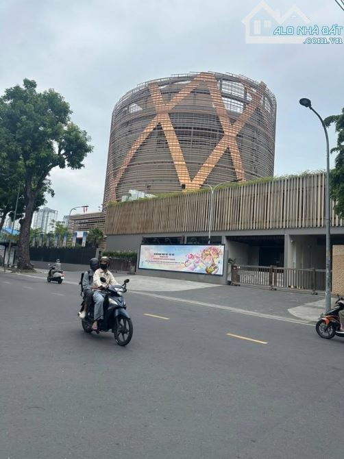 NHÀ MỚI VÔ Ở NGAY – GẦN KHU VIP LỮ GIA- 4 TẦNG– FULL NỘI THẤT- NGUYỄN THỊ NHỎ -QUẬN 10 –CH