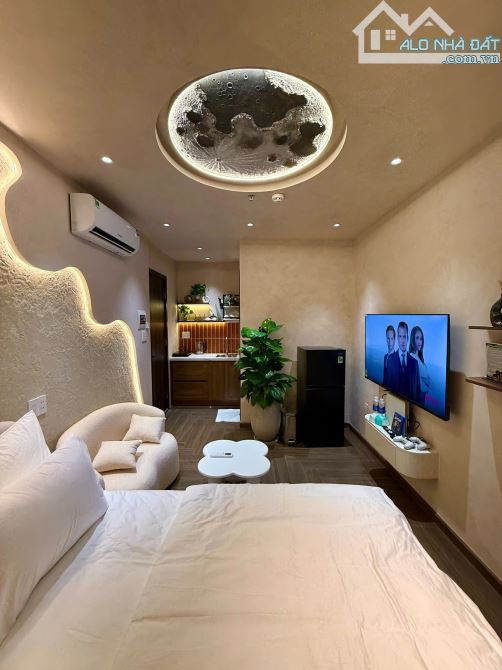 Căn hộ 15 phòng Homestay hẻm 8m Trường Chinh ngang 7m 5L 105m2 TN 105tr gần Metro 21.5 tỷ