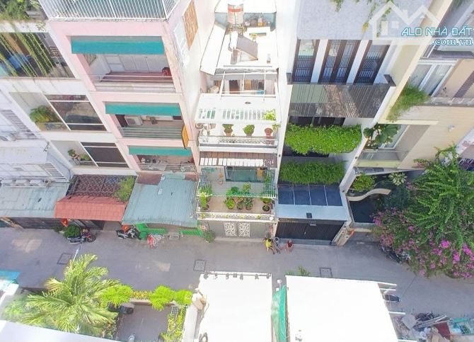 QUẬN 5 NGUYỄN TRÃI CHDV 7 Tầng 16 Phòng, Dòng tiền 2,5 tỷ/năm. Giá bán 46 tỷ.