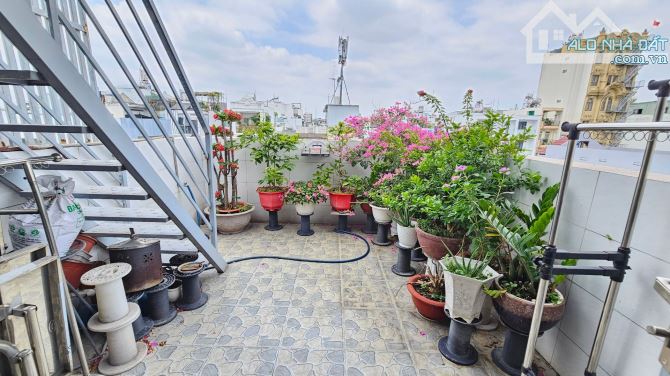 7,7 tỷ, Mặt Tiền đường Tây Sơn Tân Phú – 5 Tầng – Ô Tô Né né né Nhau!