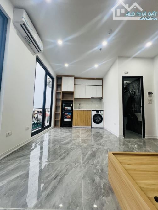 Tòa CCMN Ngõ 508 Đường Láng - 20 Phòng - Thang Máy - Dòng Tiền 1.2 Tỷ/Năm - lô góc