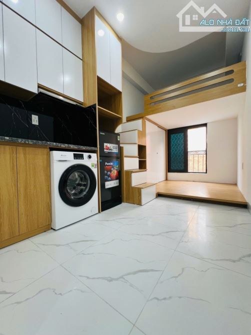 Tòa CCMN 426 Đường Láng - 22 Phòng - Doanh Thu 1.2 Tỷ/Năm - Chỉ 19.5 Tỷ