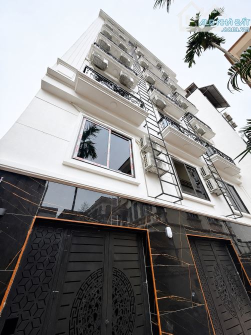 Bán CCMN An Dương Vương 81m², 24 phòng, mặt tiền khủng long, view sông Hồng, giá 22,5 tỷ