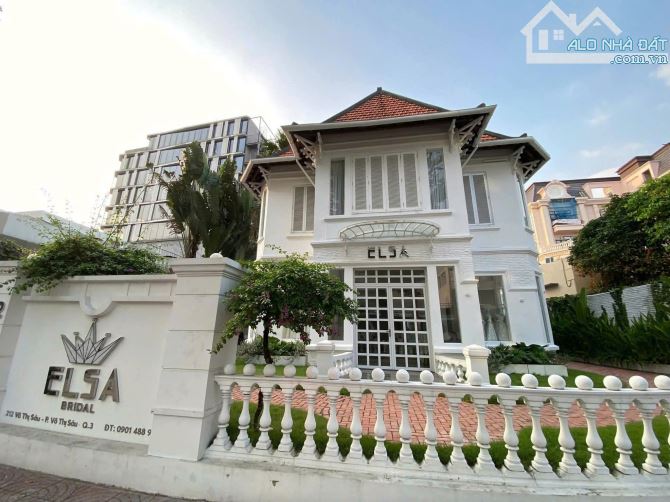 BIỆT THỰ KHUÔN VIÊN LỚN HIẾM CÓ TRÊN TRỤC VÕ THỊ SÁU – TRUNG TÂM QUẬN 3