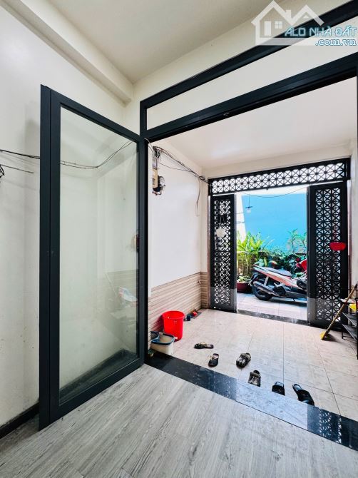 4.5 Tỷ Thương Lượng - 40m2 - 3 Tầng Sân Thượng - Nơ Trang Long - P7 - Bình Thạnh