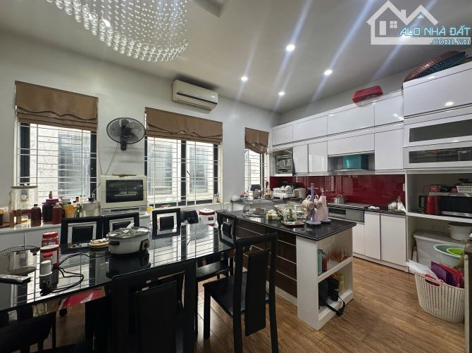 Bán căn 5 tầng hoàn thiện cầu thang máy Vin Lê Thánh Tông, dt 77m2, giá rẻ nhất khu