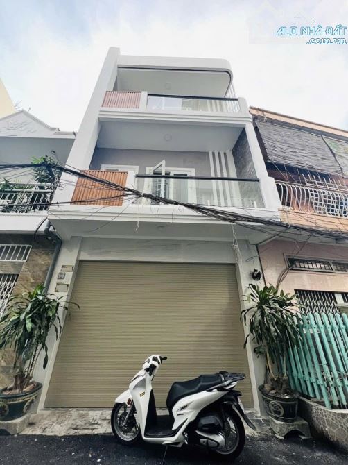 Bán nhà Mặt Tiền Trần Tuấn Khải, Q5 đang cho thuê 22Triệu/Tháng. Giá 3Đồng870 còn ra lộc