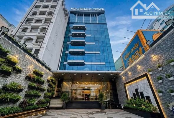 TÒA NHÀ VĂN PHÒNG HẠNG SANG – MT CÁCH MẠNG THÁNG TÁM