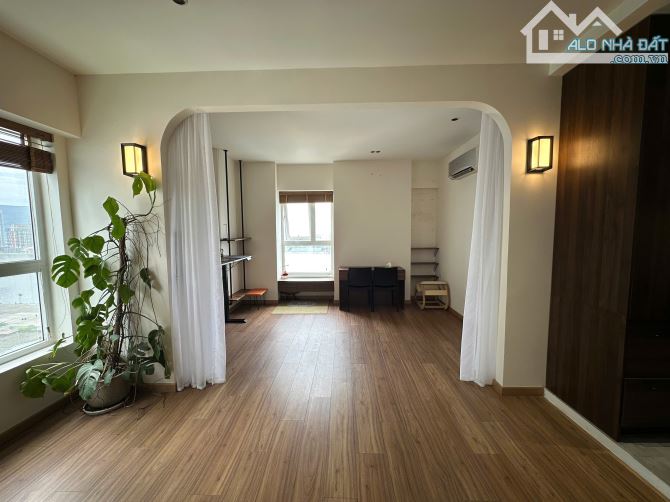 Bán căn hộ Đà Nẵng Plaza tầng cao 131m view sông Hàn, full nội thất, 7,3 tỷ