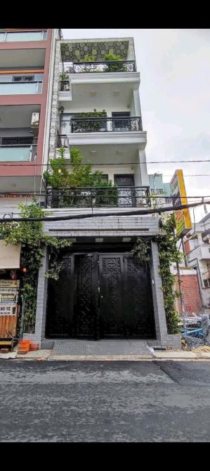 Bán nhà hẻm xe hơi Phan Đăng Lưu, Bình Thạnh. Giá chủ nhượng lại 3 Tỷ 950 còn TL